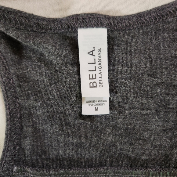 Like new Orangetheory tank top.  Size Medium. - Picture 4 of 5